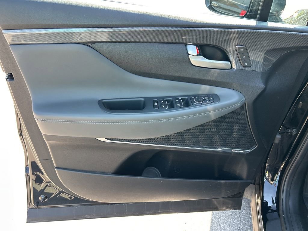 Used 2022 Hyundai Santa Fe Limited image 18