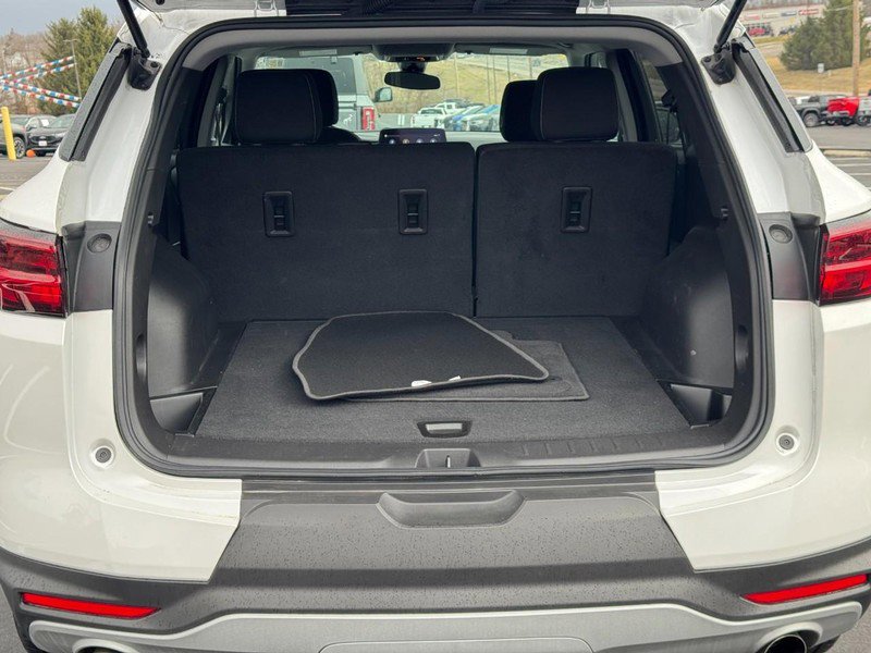 New 2025 Chevrolet Blazer LT w/ Midnight/Sport Edition FWD image 32