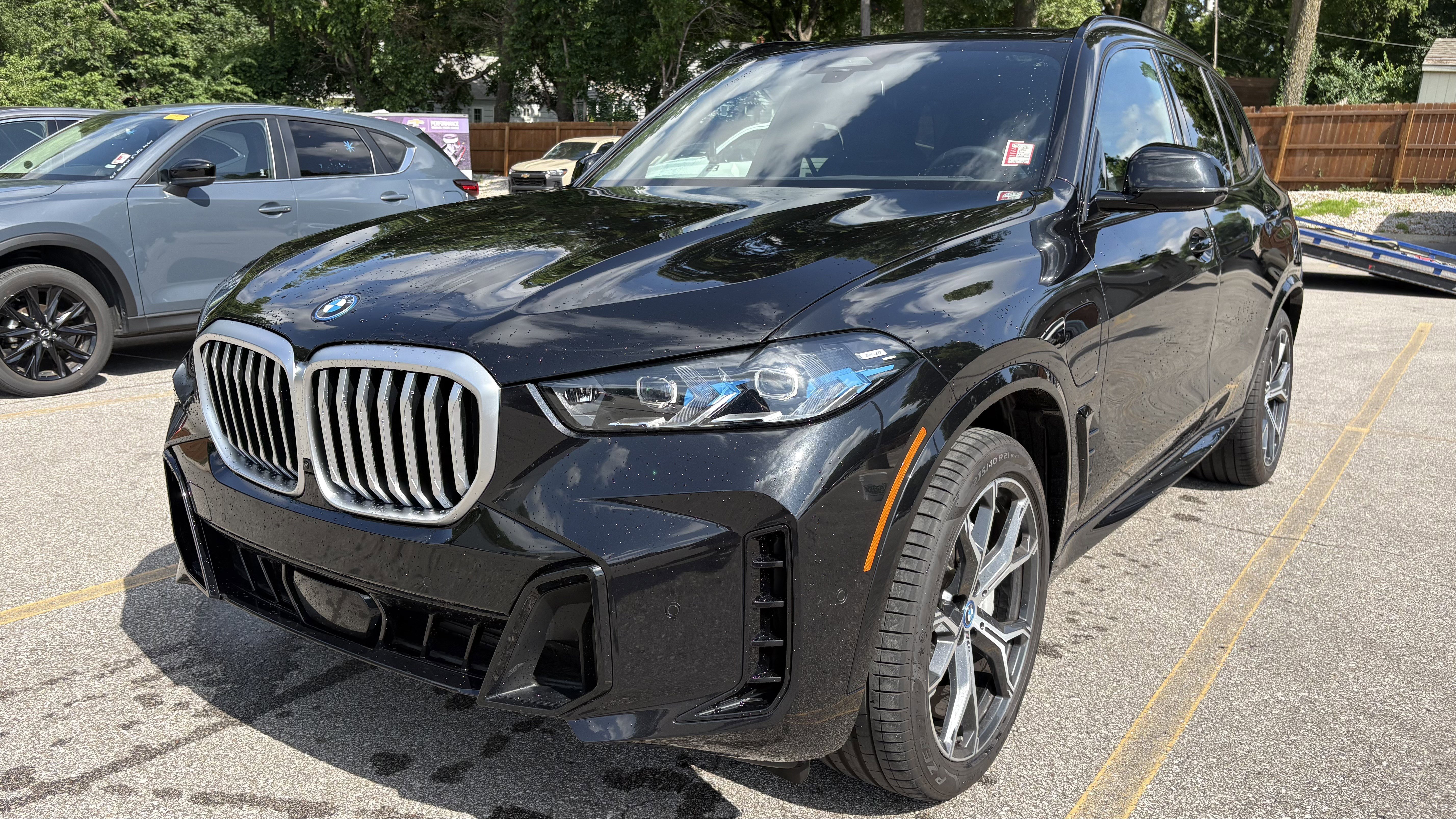 Used 2025 BMW X5 xDrive50e w/ M Sport Package AWD/4WD image 5