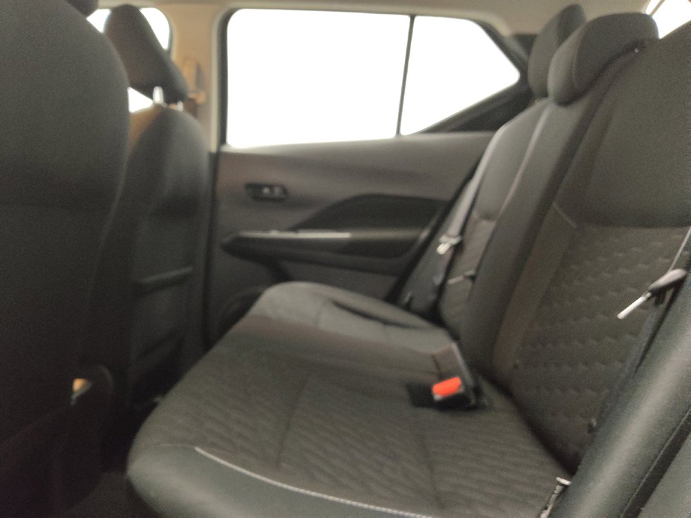 Used 2021 Nissan Kicks S FWD image 18