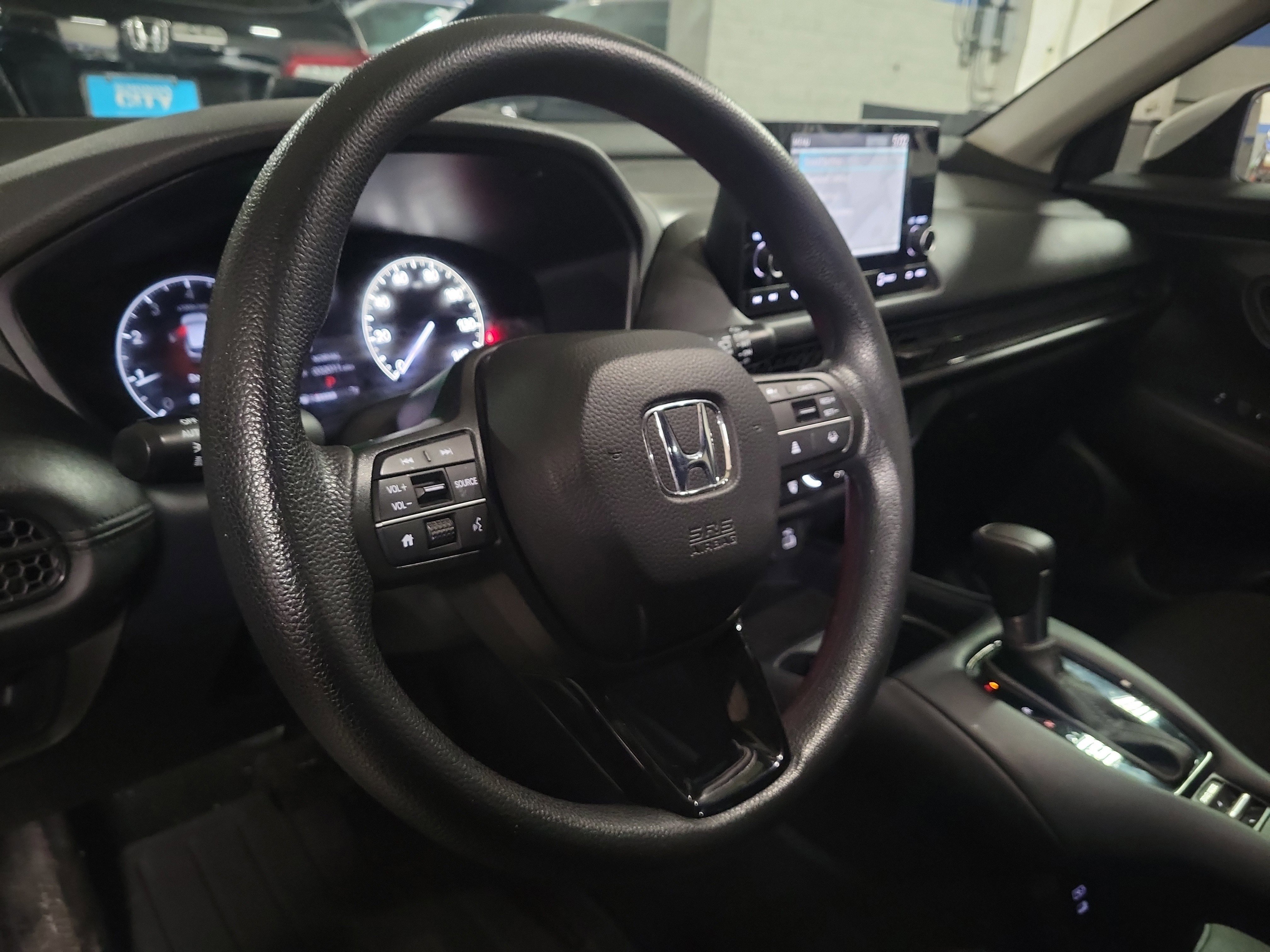 Used 2024 Honda HR-V LX image 15