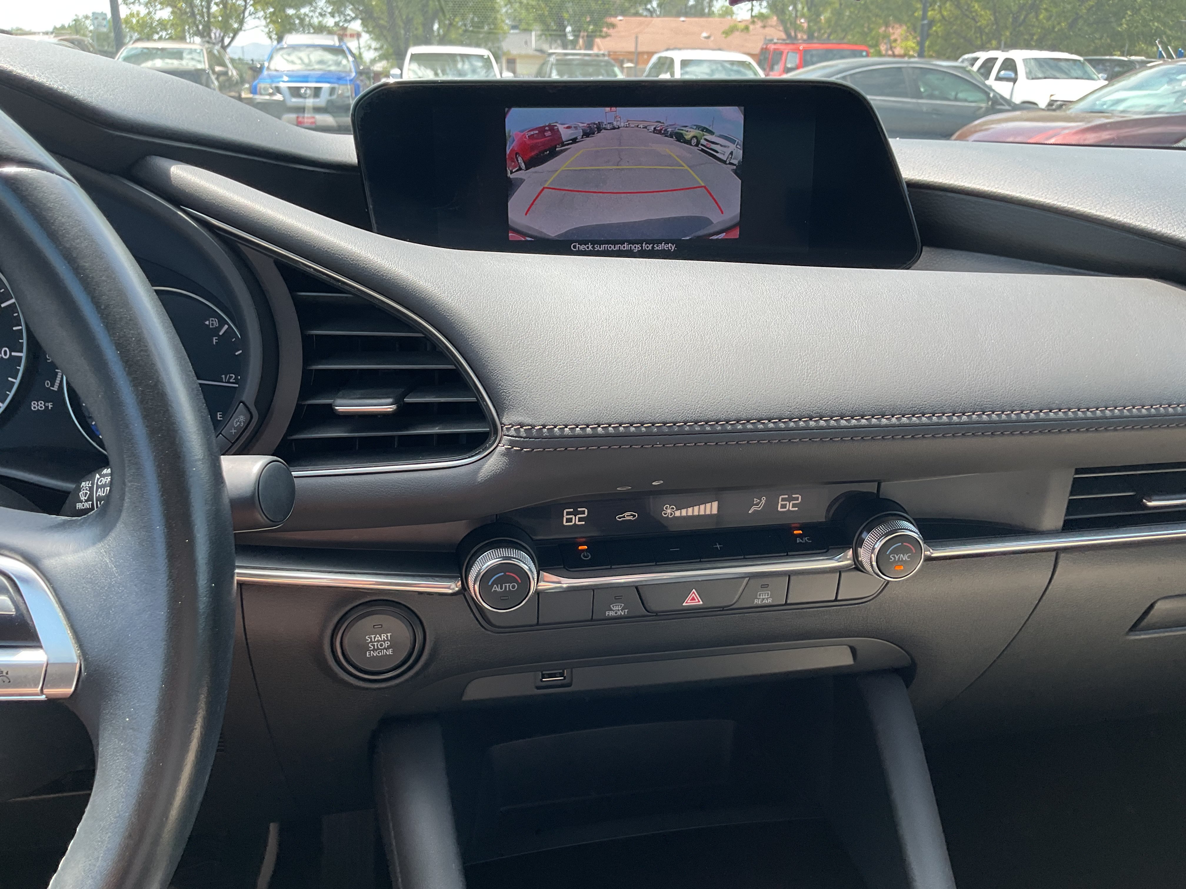 Used 2019 MAZDA MAZDA3 Hatchback FWD image 18