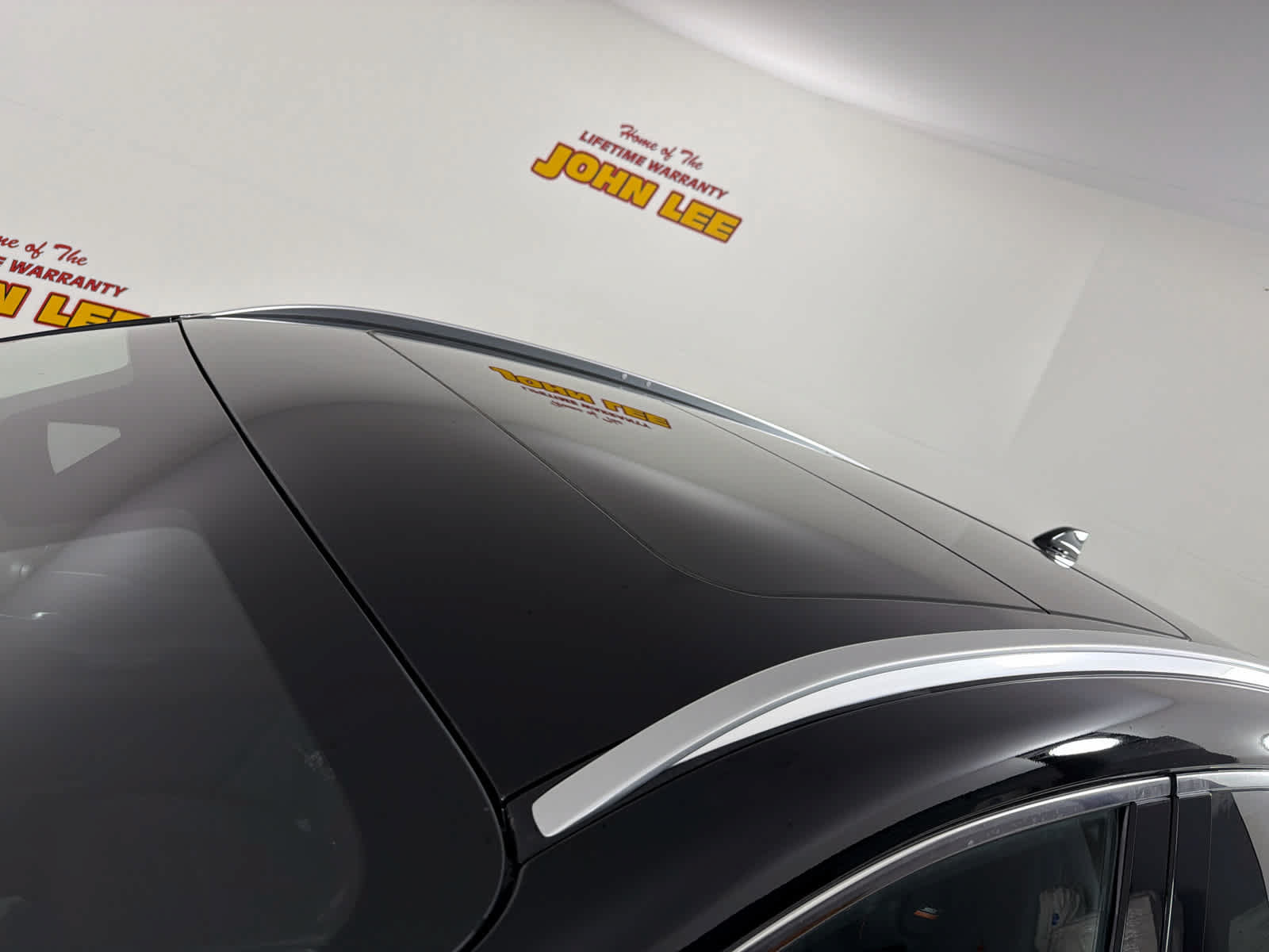 New 2026 Nissan Kicks SR w/ SR Premium Package FWD image 12
