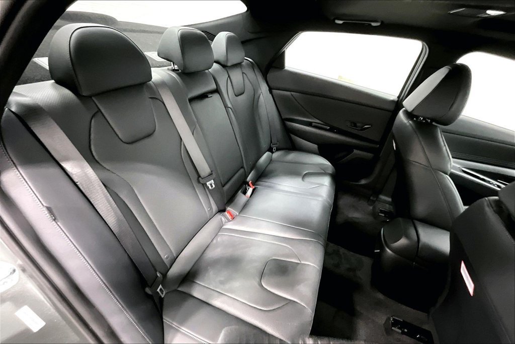 New 2026 Hyundai Elantra SEL Sport FWD image 9