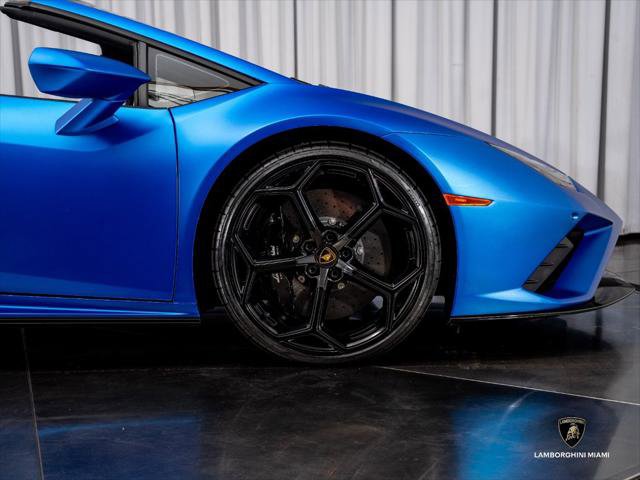 Used 2023 Lamborghini Huracan EVO RWD image 22