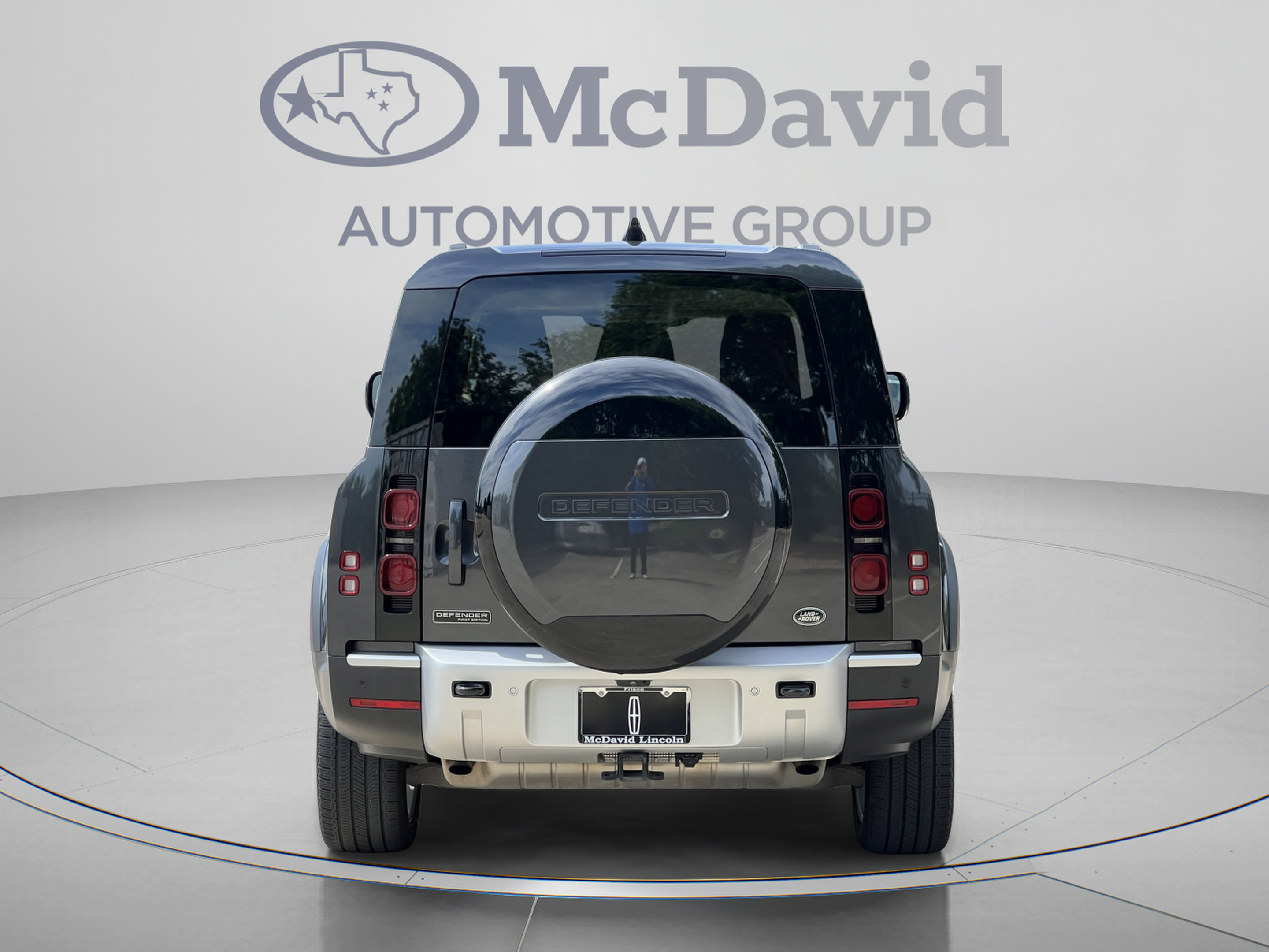 Used 2023 Land Rover Defender 130 First Edition AWD/4WD image 6
