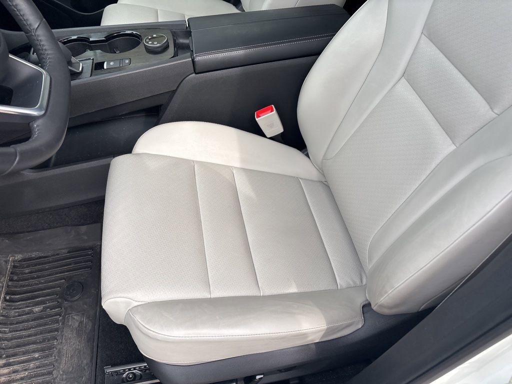 Used 2023 Nissan Rogue SV w/ SV Premium B Package AWD/4WD image 12