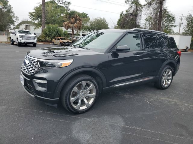Used 2020 Ford Explorer Platinum w/ Premium Technology Package image 3