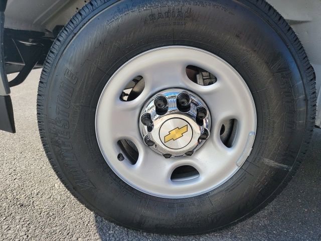 New 2024 Chevrolet Express 2500 w/ Driver Convenience Package image 7
