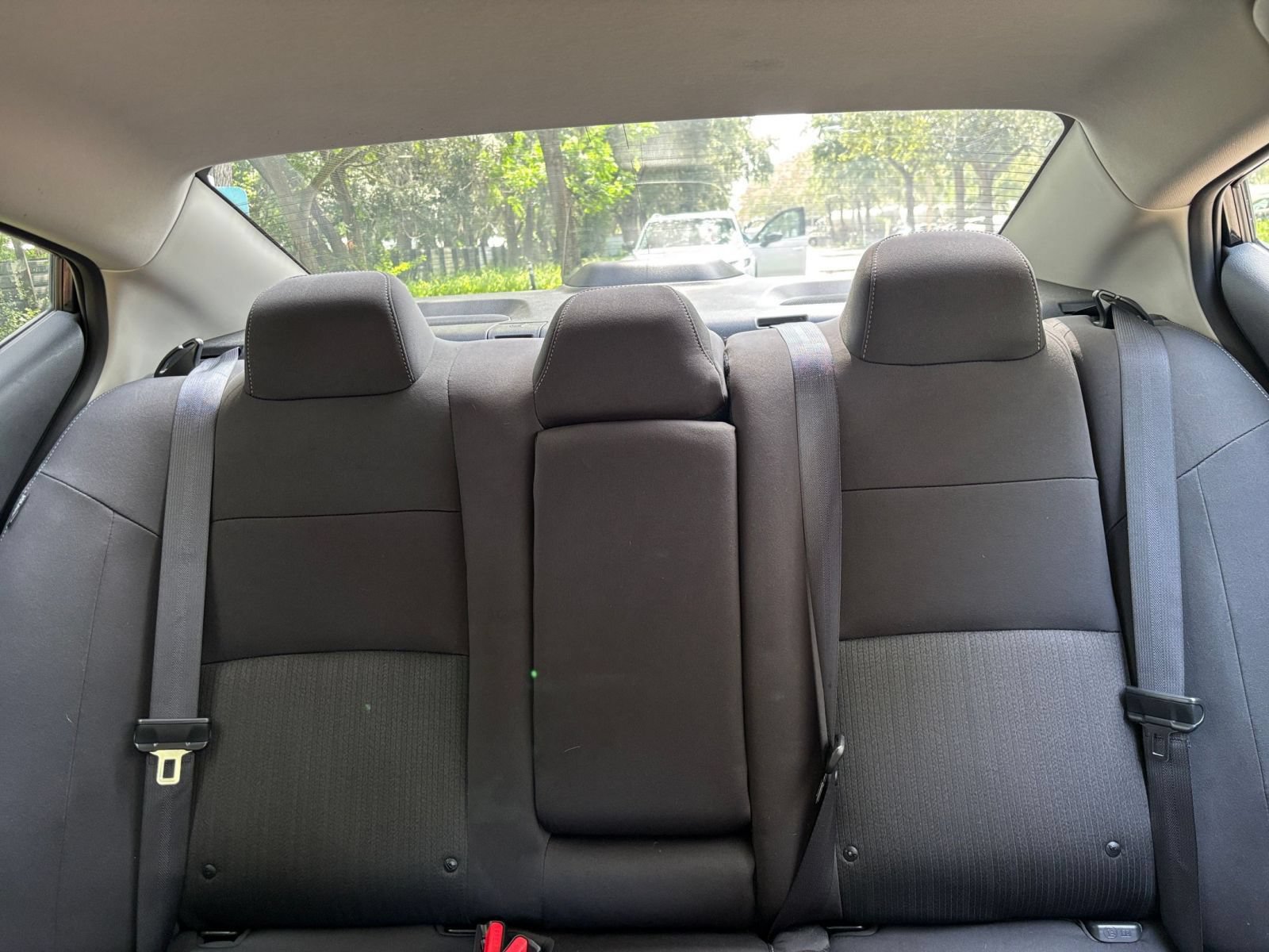 Used 2025 Nissan Altima 2.5 SV FWD image 37