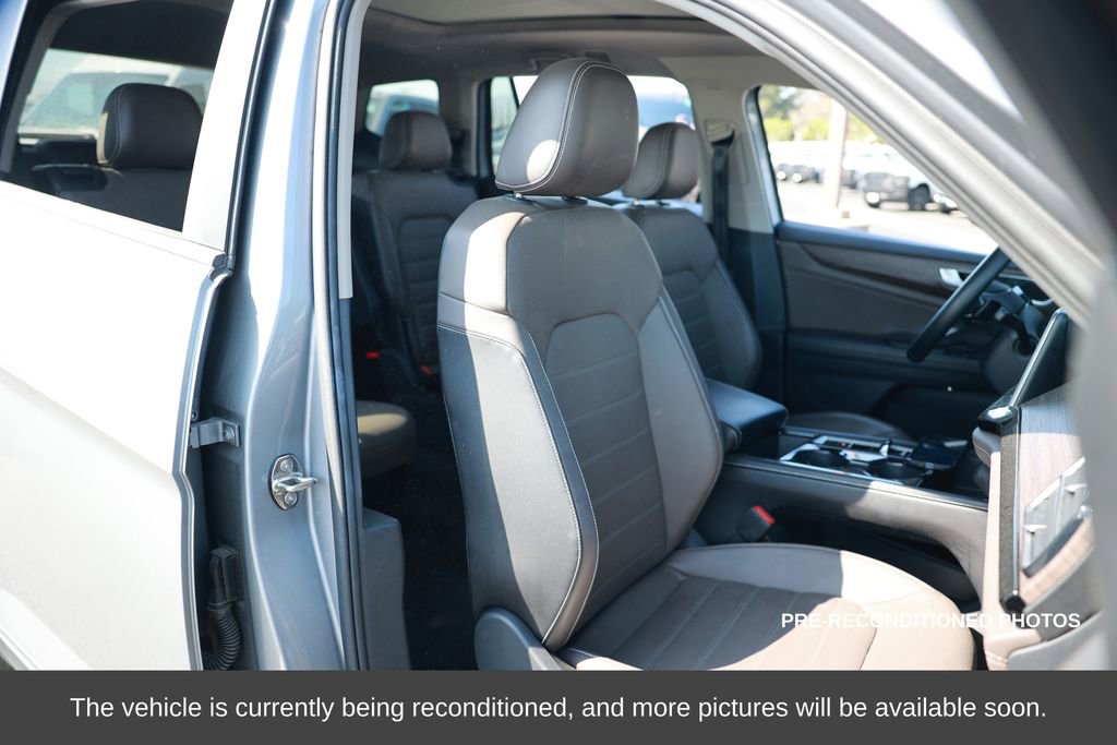 Used 2024 Volkswagen Atlas SEL image 15