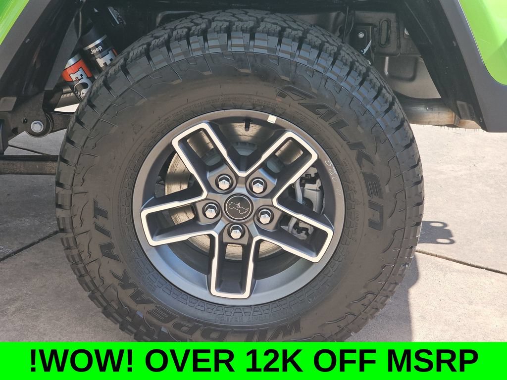 New 2025 Jeep Gladiator Mojave w/ Convenience Group AWD/4WD image 36