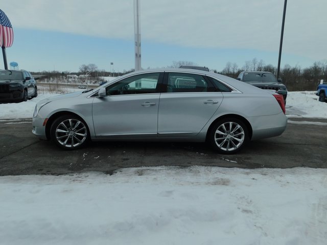 Used 2014 Cadillac XTS Luxury image 31