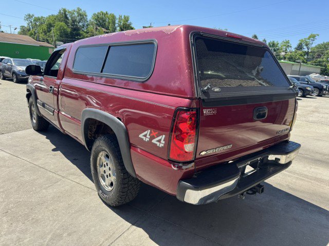Used 2004 Chevrolet Silverado 1500 LS w/ Light Duty Power Package AWD/4WD image 6
