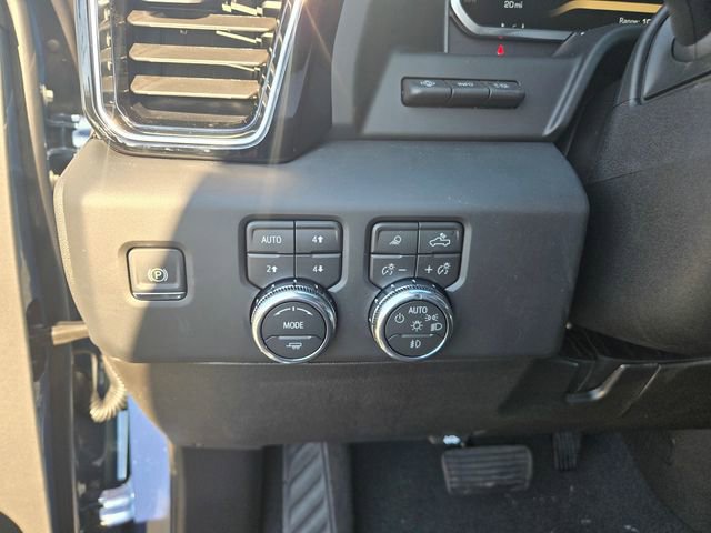 New 2026 GMC Sierra 3500 Denali w/ Denali Reserve Package image 21