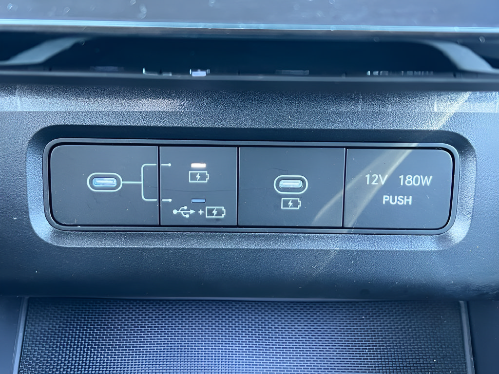 Used 2025 Hyundai Tucson SEL AWD/4WD image 33
