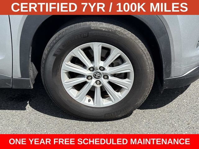 Used 2025 Toyota Grand Highlander AWD image 4