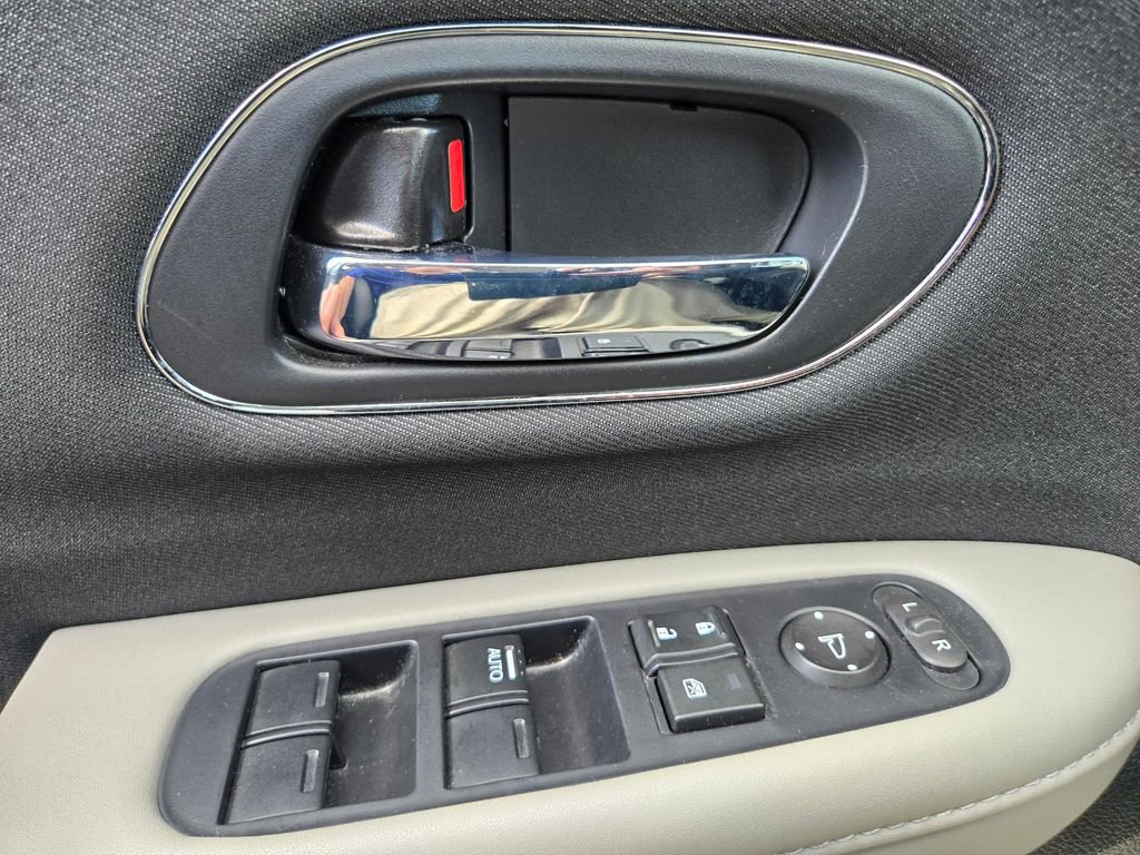 Used 2022 Honda HR-V EX image 10