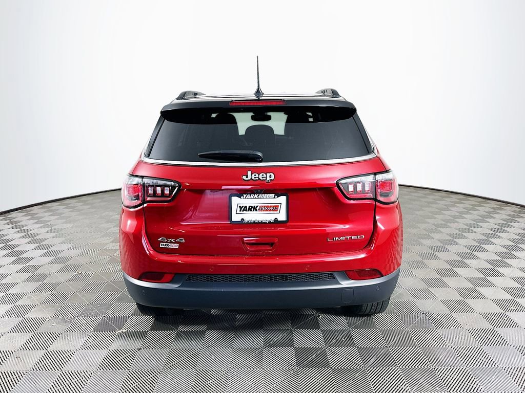 Certified 2025 Jeep Compass Limited image 9