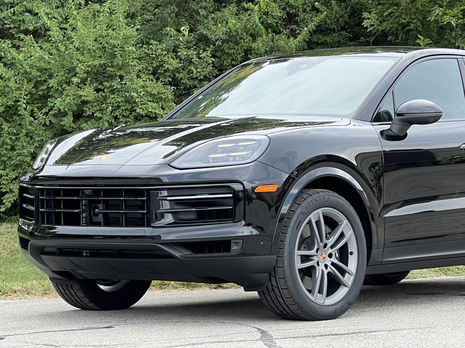 New 2026 Porsche Cayenne Coupe image 10