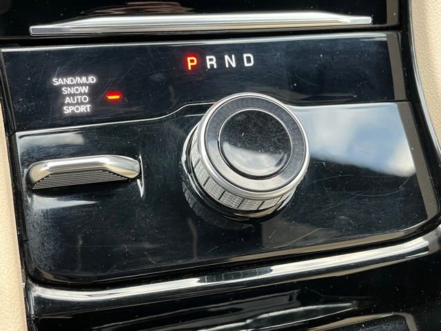 Used 2023 Jeep Grand Cherokee Limited image 16