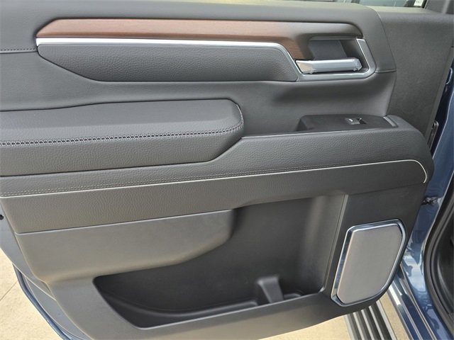 New 2026 GMC Sierra 2500 Denali w/ Denali Reserve Package image 11