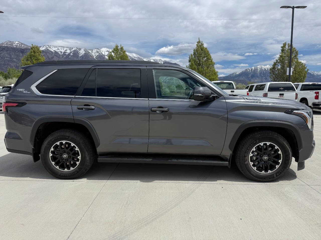 Used 2026 Toyota Sequoia SR5 w/ TRD Off-Road Package AWD/4WD image 2