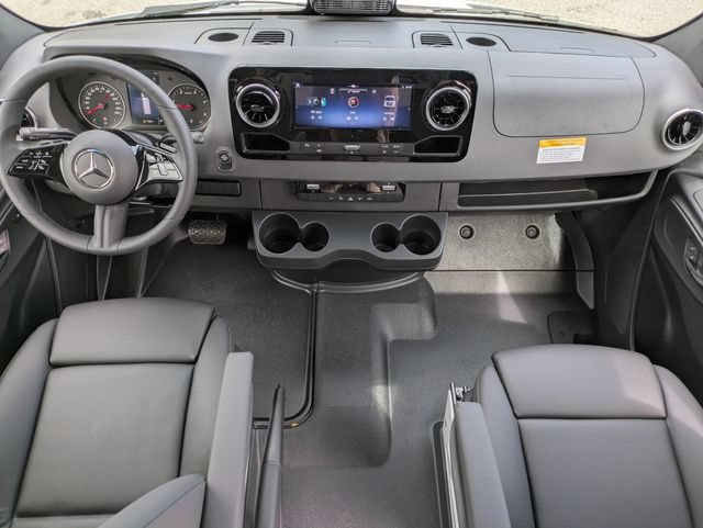 New 2026 Mercedes-Benz Sprinter 2500 image 17