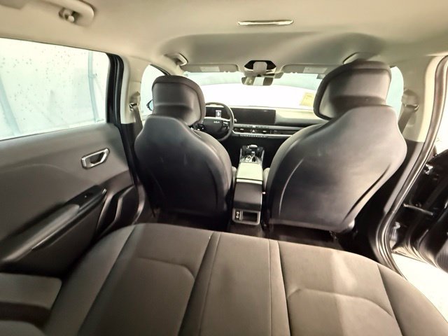 Used 2025 Kia K4 FWD image 28
