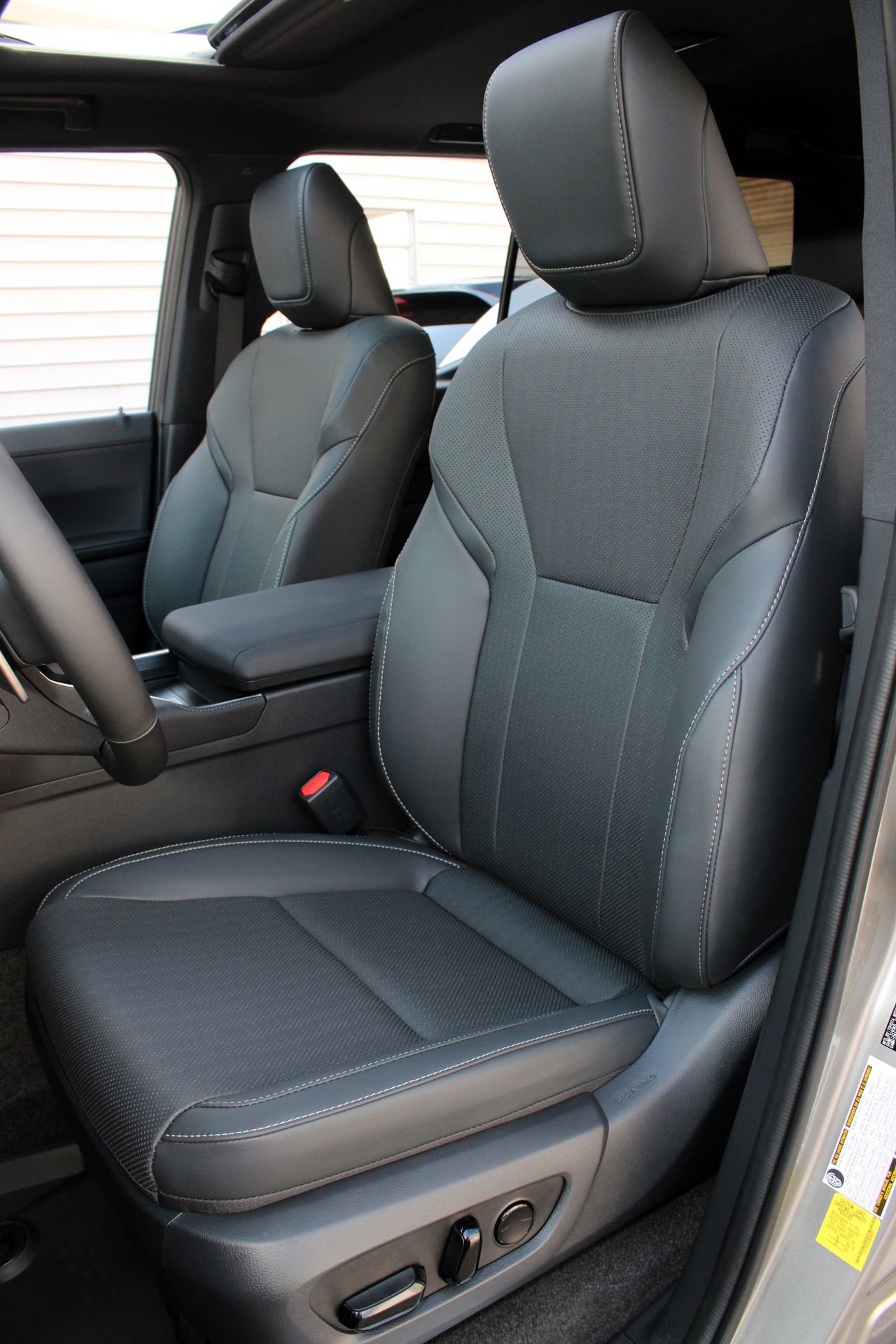 Used 2024 Lexus GX 550 w/ Accessory Package (Z1) image 10