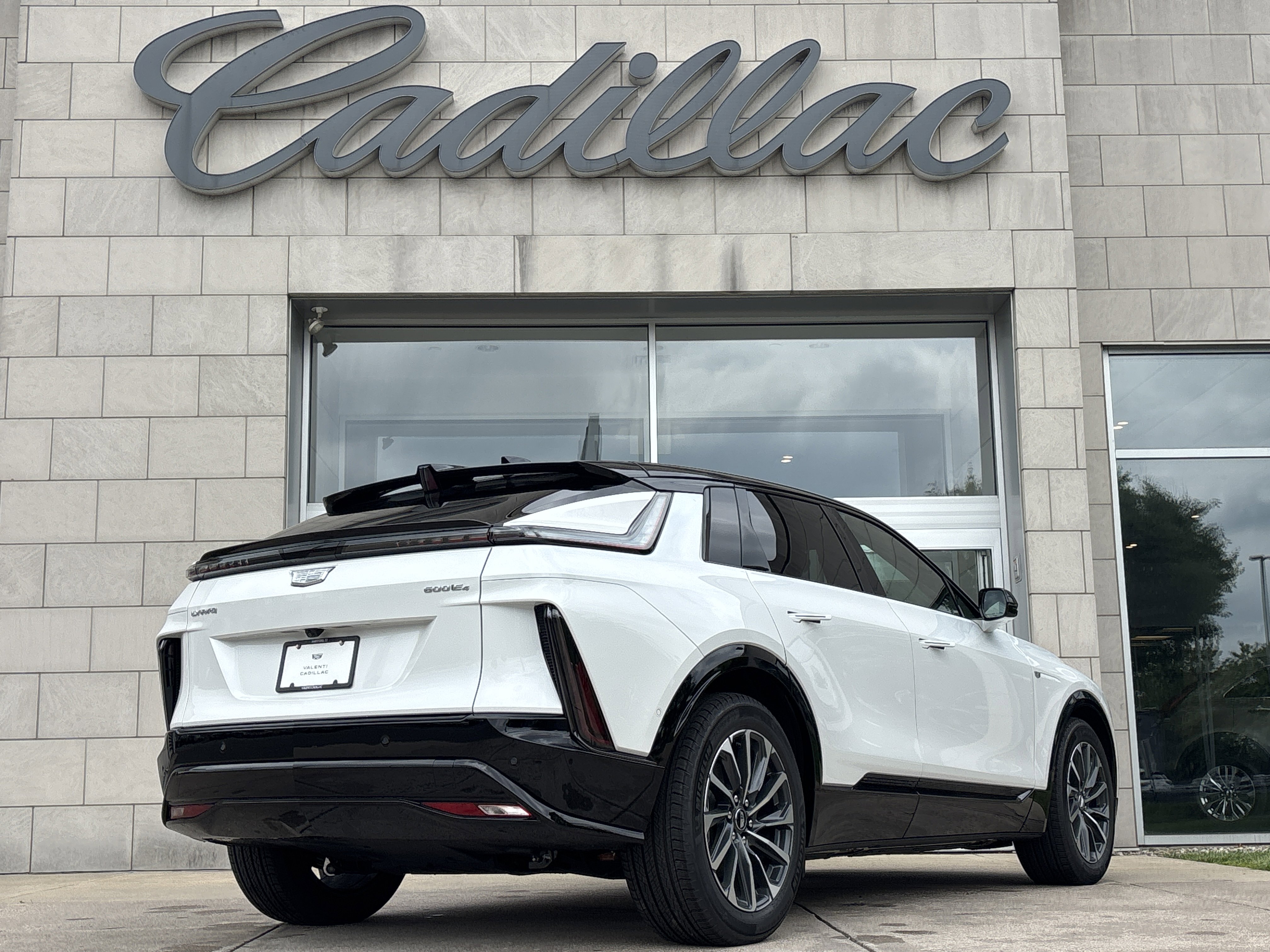 New 2025 Cadillac Lyriq Sport w/ LPO, Floor Liner Package image 4