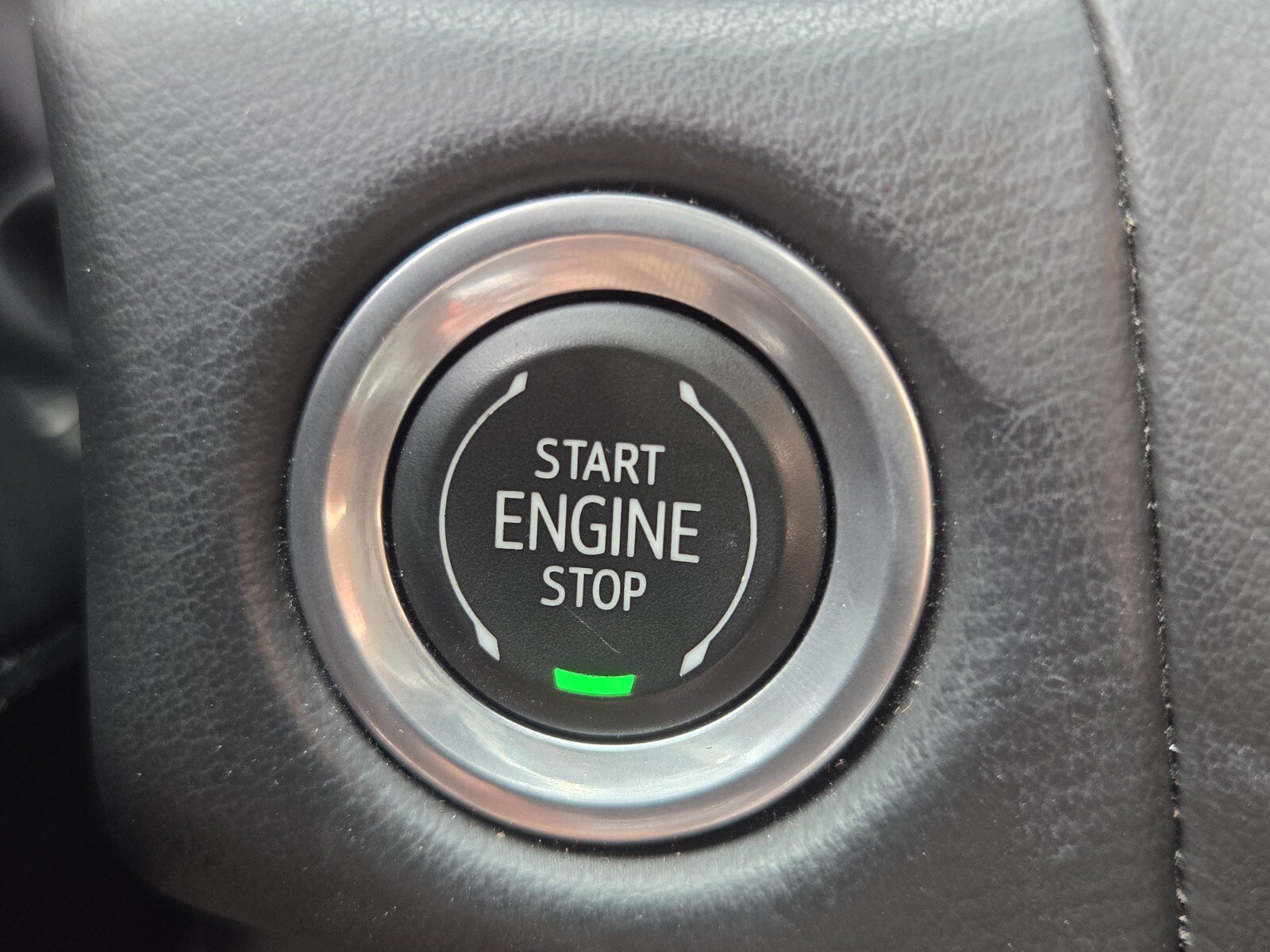 Certified 2023 Chevrolet Suburban Premier AWD/4WD image 32