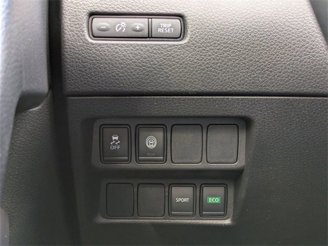 Used 2022 Nissan Rogue Sport S image 24