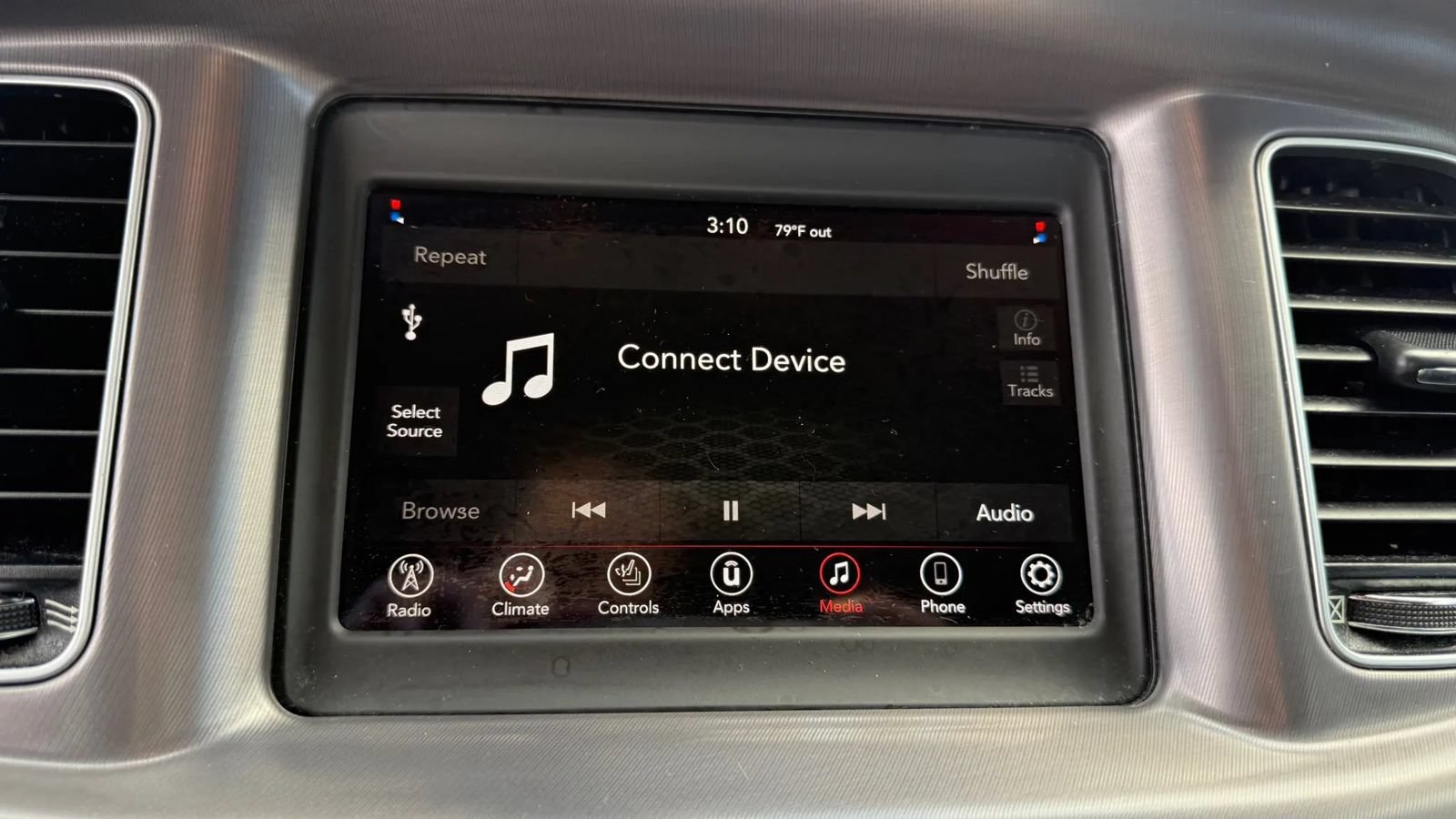 Used 2020 Dodge Charger SXT w/ Leather Interior Group RWD image 30