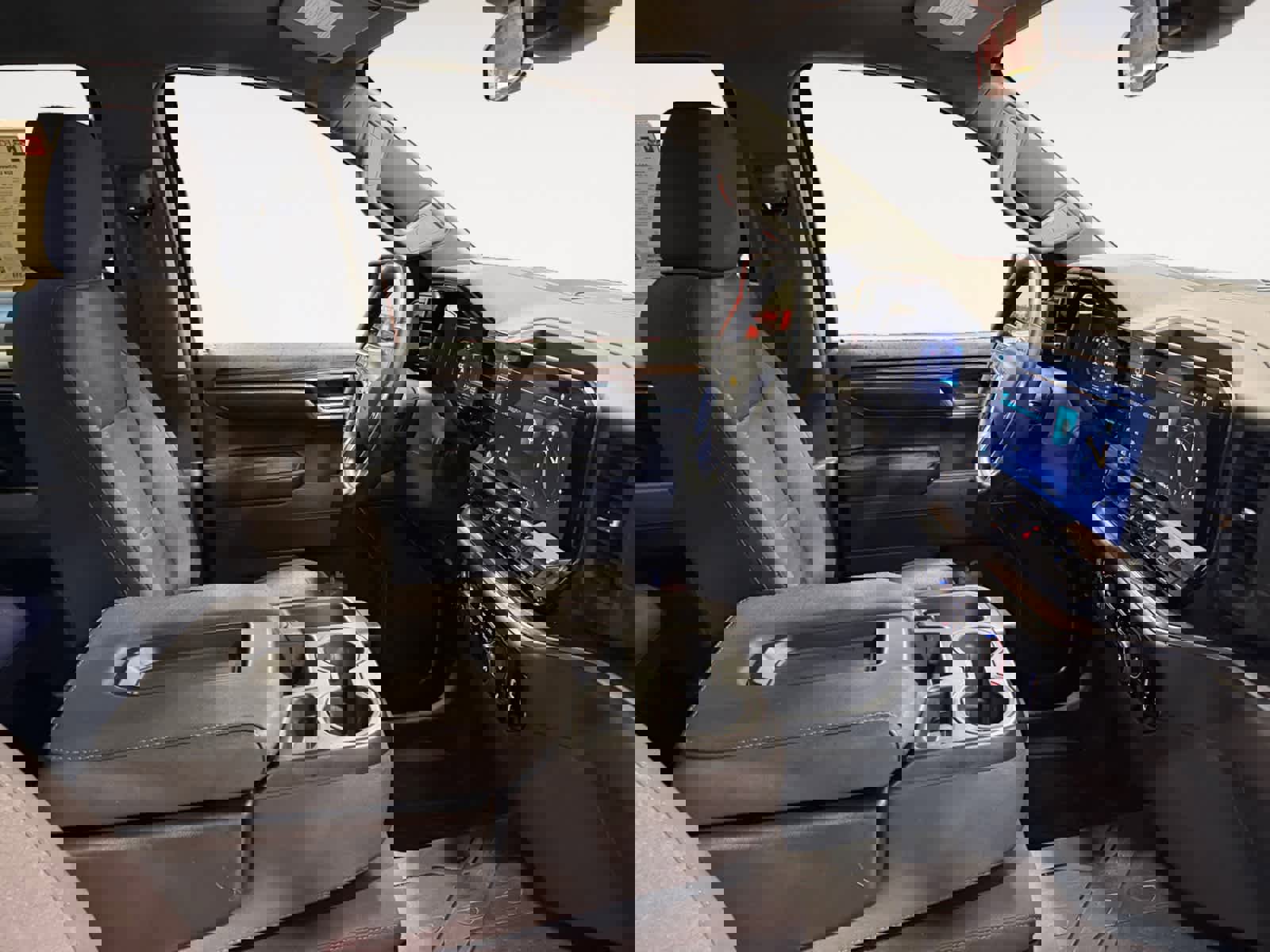 Used 2024 Chevrolet Silverado 1500 LT w/ Protection Package image 15