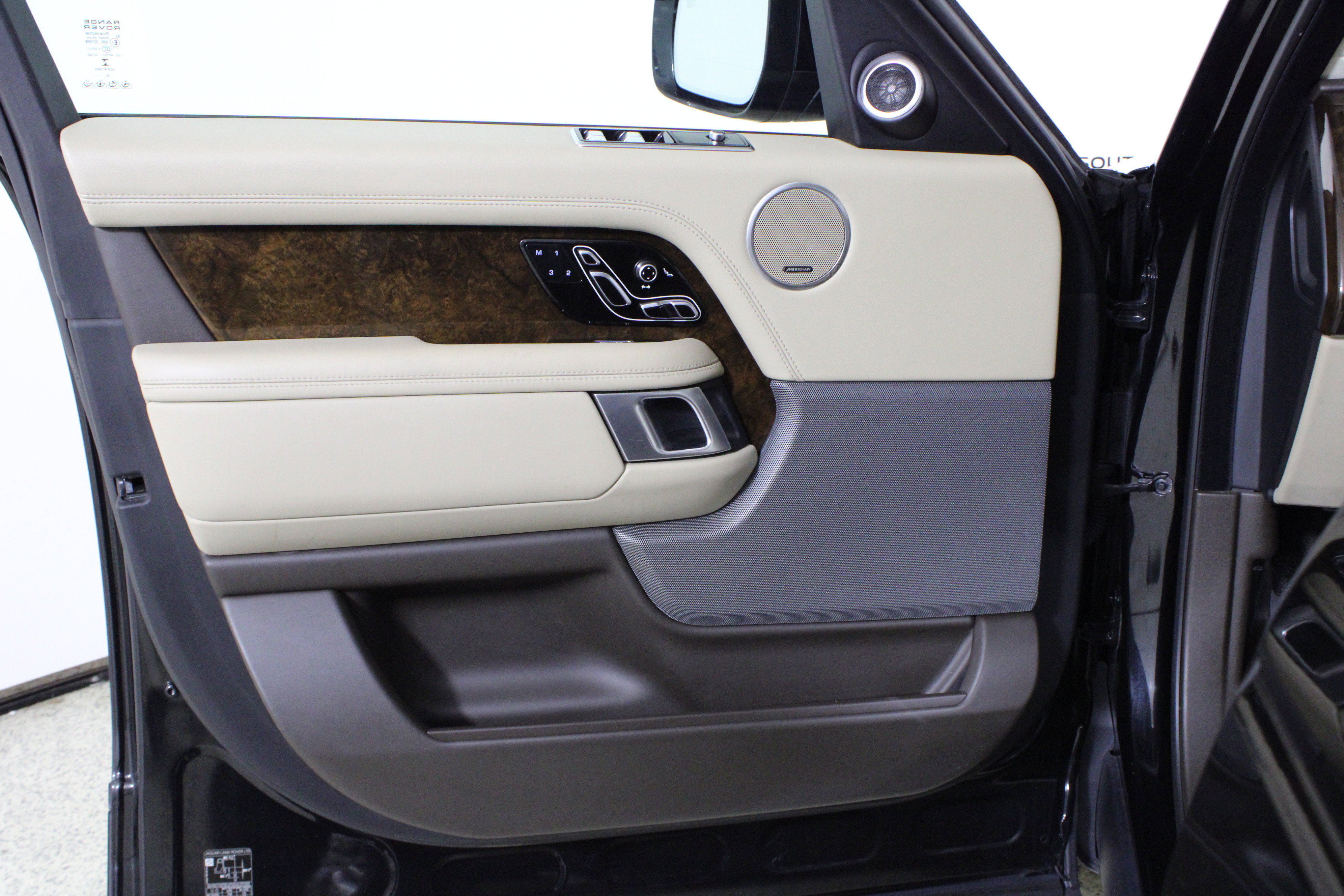 Used 2021 Land Rover Range Rover Westminster Edition image 20