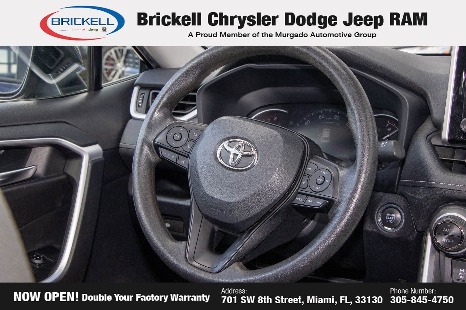 Used 2024 Toyota RAV4 XLE FWD image 20
