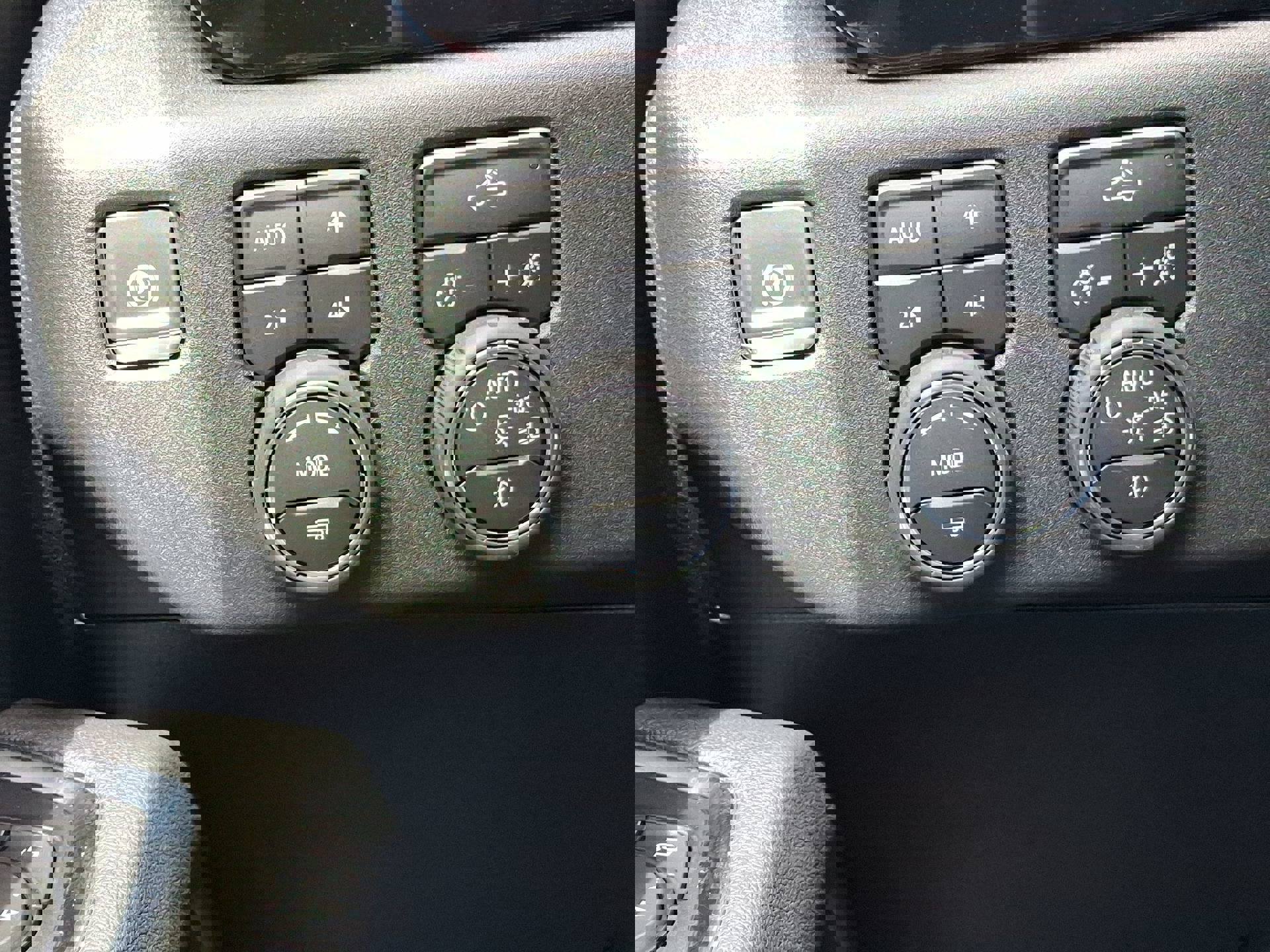 New 2025 Chevrolet Silverado 1500 RST w/ Convenience Package II image 25