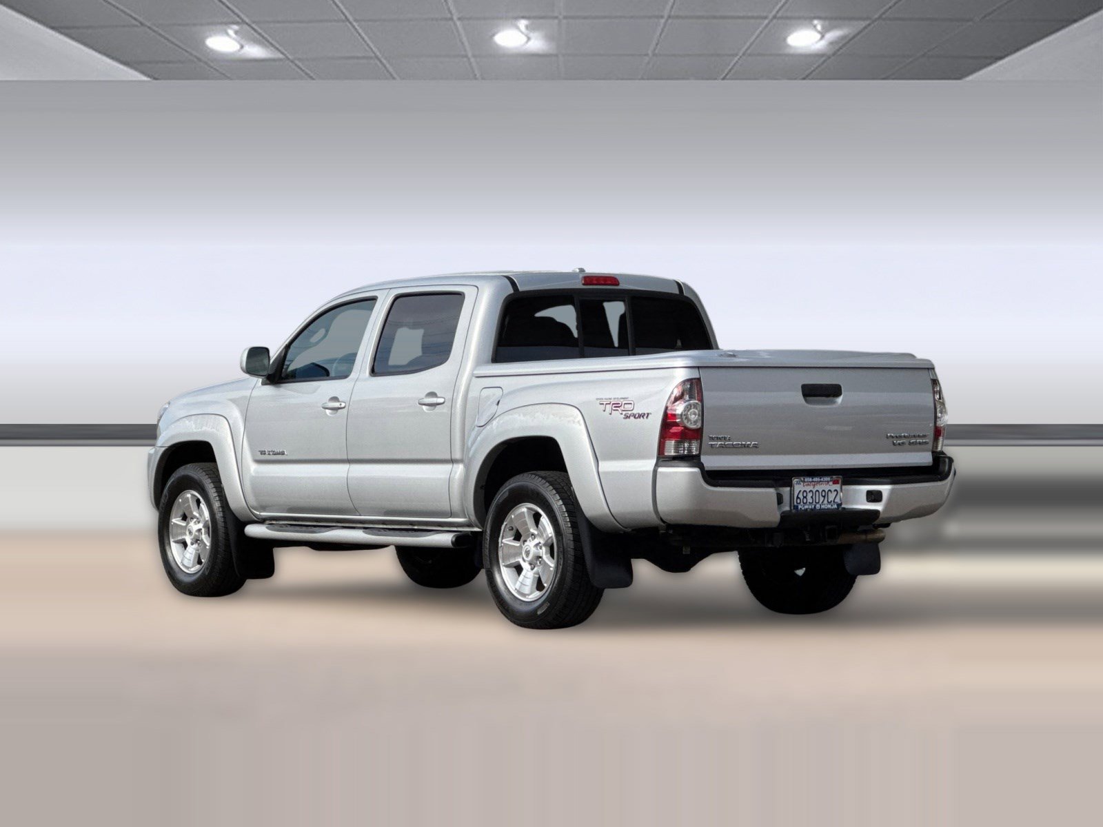Used 2010 Toyota Tacoma PreRunner image 3