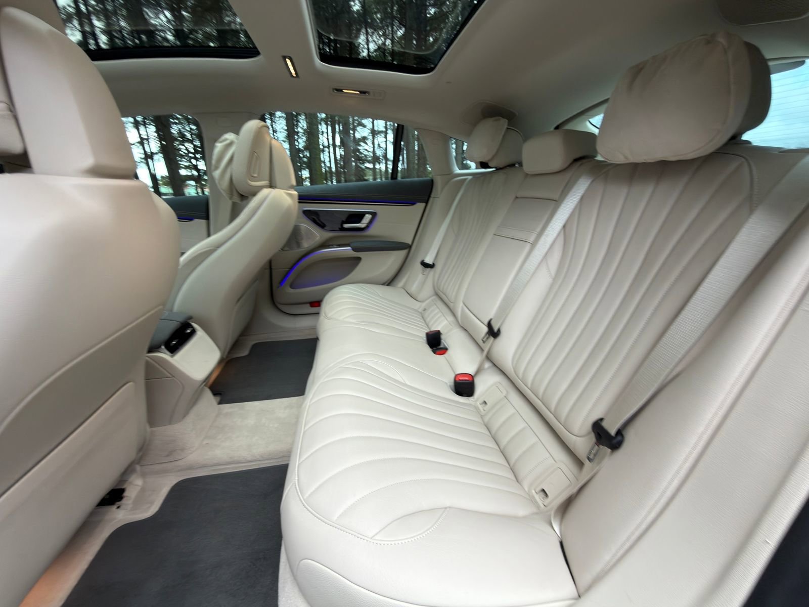 Used 2022 Mercedes-Benz EQS 580 580 image 14