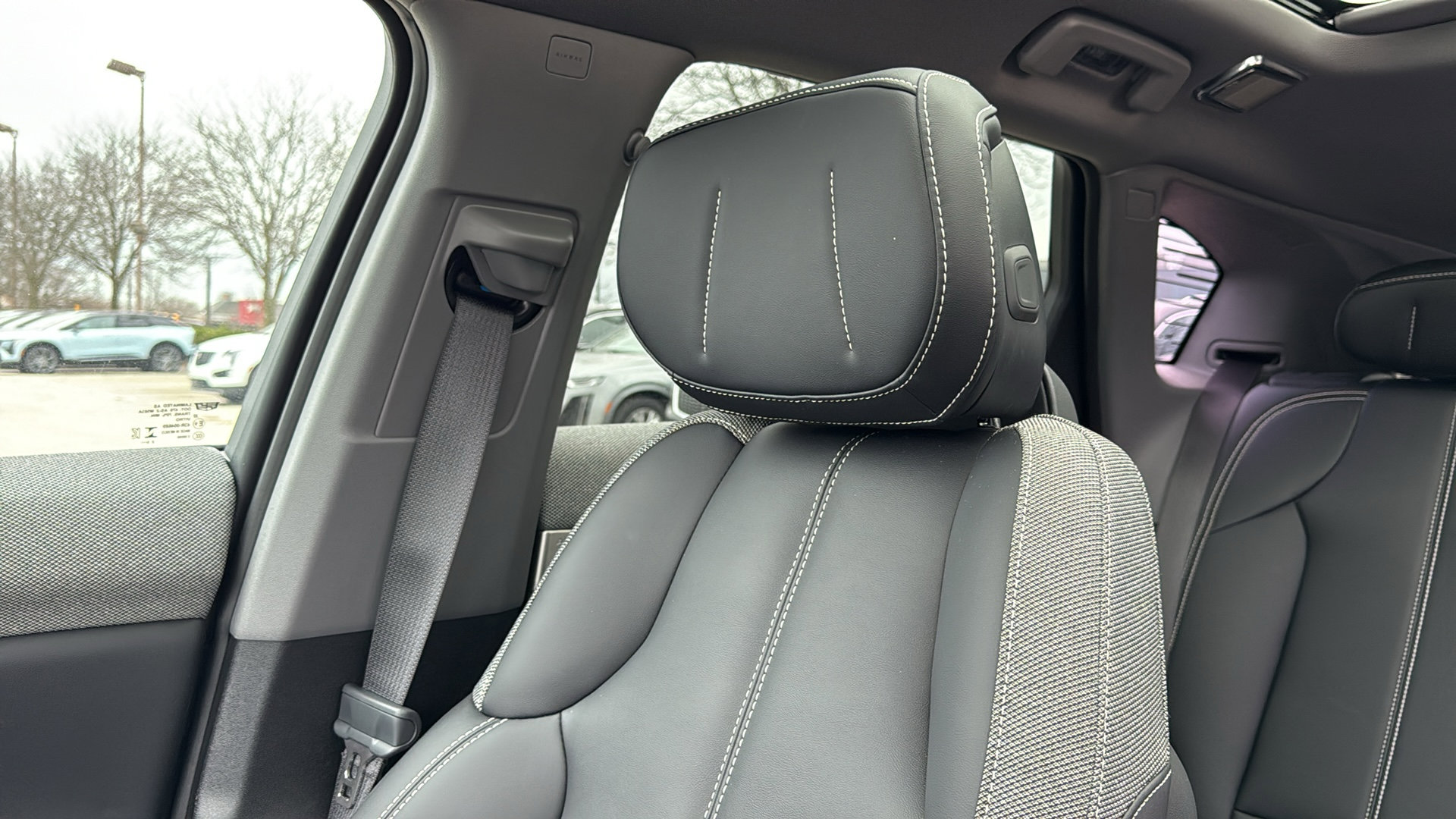 New 2026 Cadillac Optiq Luxury 1 w/ LPO, Floor Liner Package AWD/4WD image 22