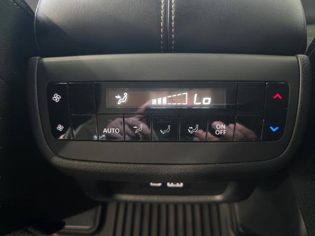 Used 2025 Nissan Pathfinder SV AWD/4WD image 27