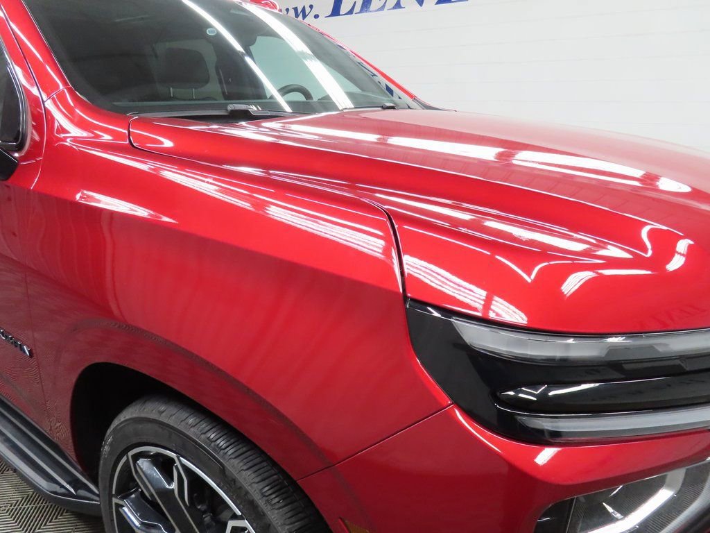 Used 2025 Chevrolet Suburban RST w/ Advanced Technology Package AWD/4WD image 31