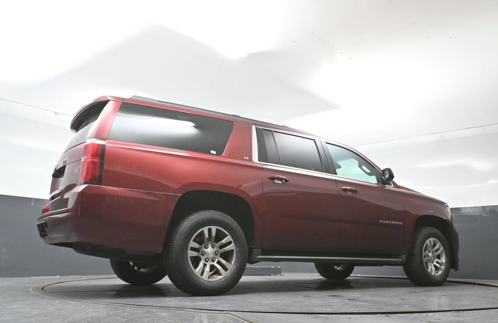 Used 2016 Chevrolet Suburban LT w/ Luxury Package AWD/4WD image 17