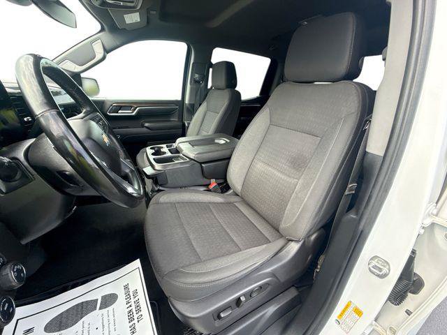 Used 2025 Chevrolet Silverado 1500 LT AWD/4WD image 13