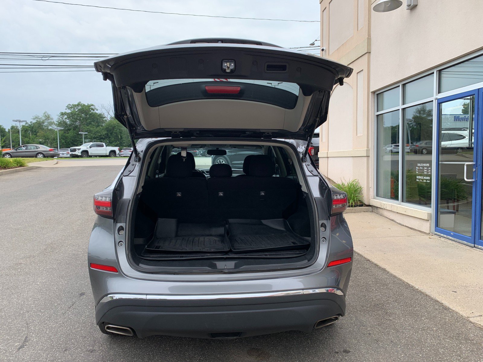 Used 2019 Nissan Murano SV AWD/4WD image 8