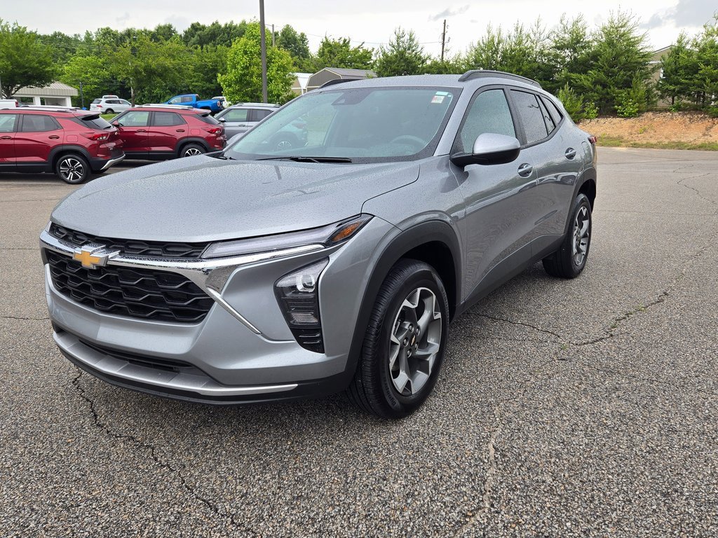 Used 2024 Chevrolet Trax LT image 5