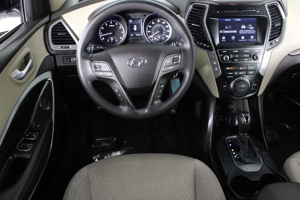 Used 2017 Hyundai Santa Fe Sport image 4
