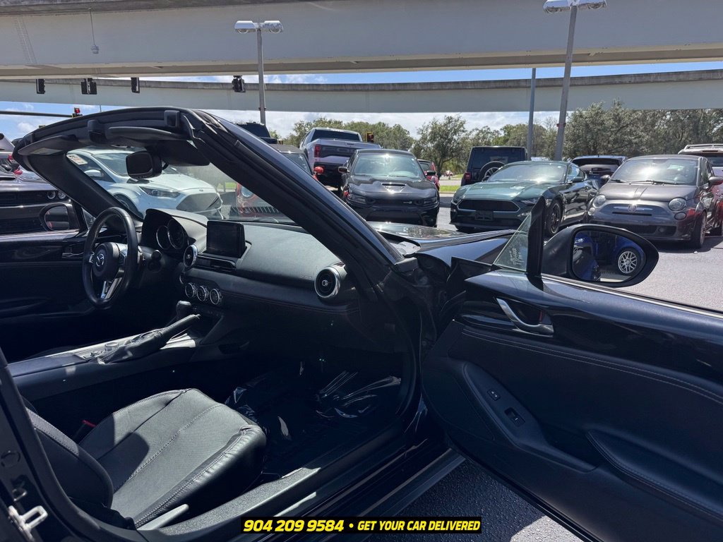Used 2021 MAZDA MX-5 Miata RF Grand Touring RWD image 29