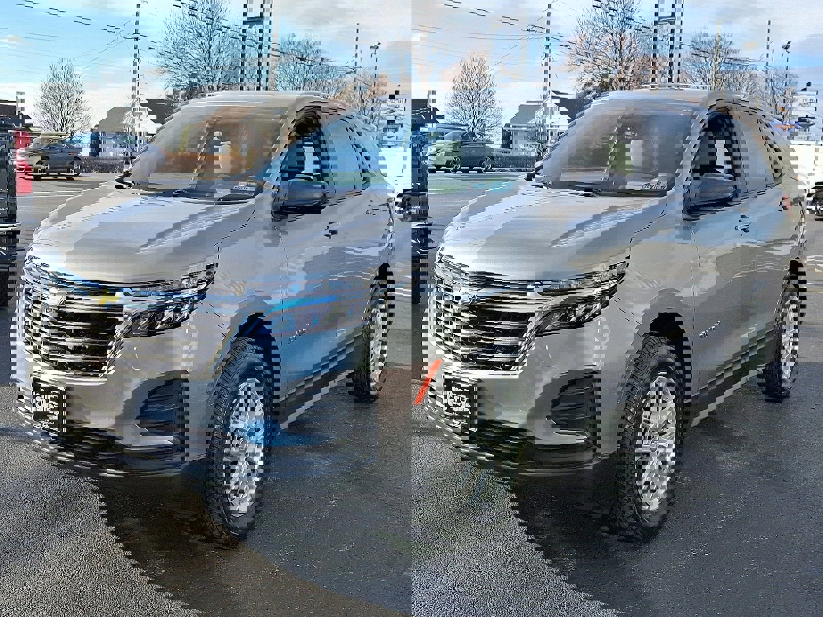 Used 2024 Chevrolet Equinox LS w/ LS Convenience Package image 3